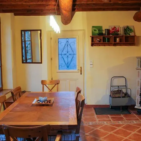 Holiday home Les Hauts D'entrages *